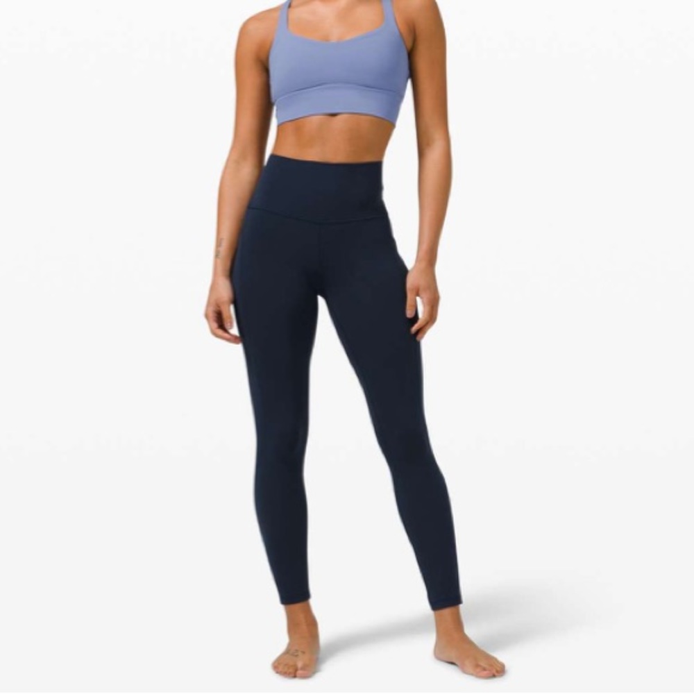 NWOT Lululemon Align 25” w/ pockets size 6